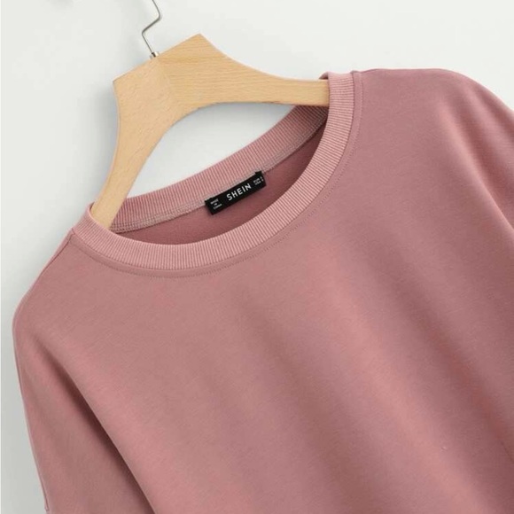 Beautiful Soft Rose Long Sleeve Crop Top - Picture 3 of 4